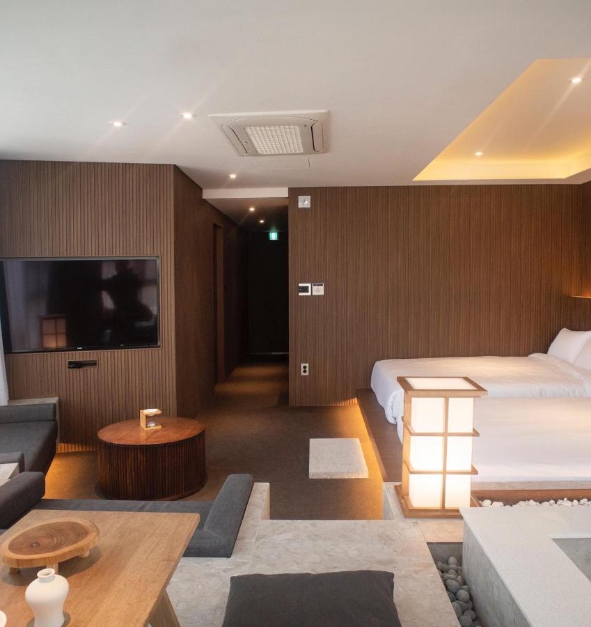 Uh Suite The Myeongdong 首爾 外观 照片