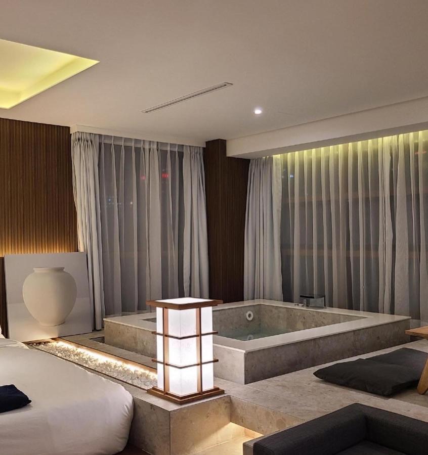 Uh Suite The Myeongdong 首爾 外观 照片