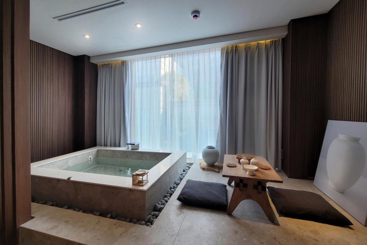 Uh Suite The Myeongdong 首爾 外观 照片