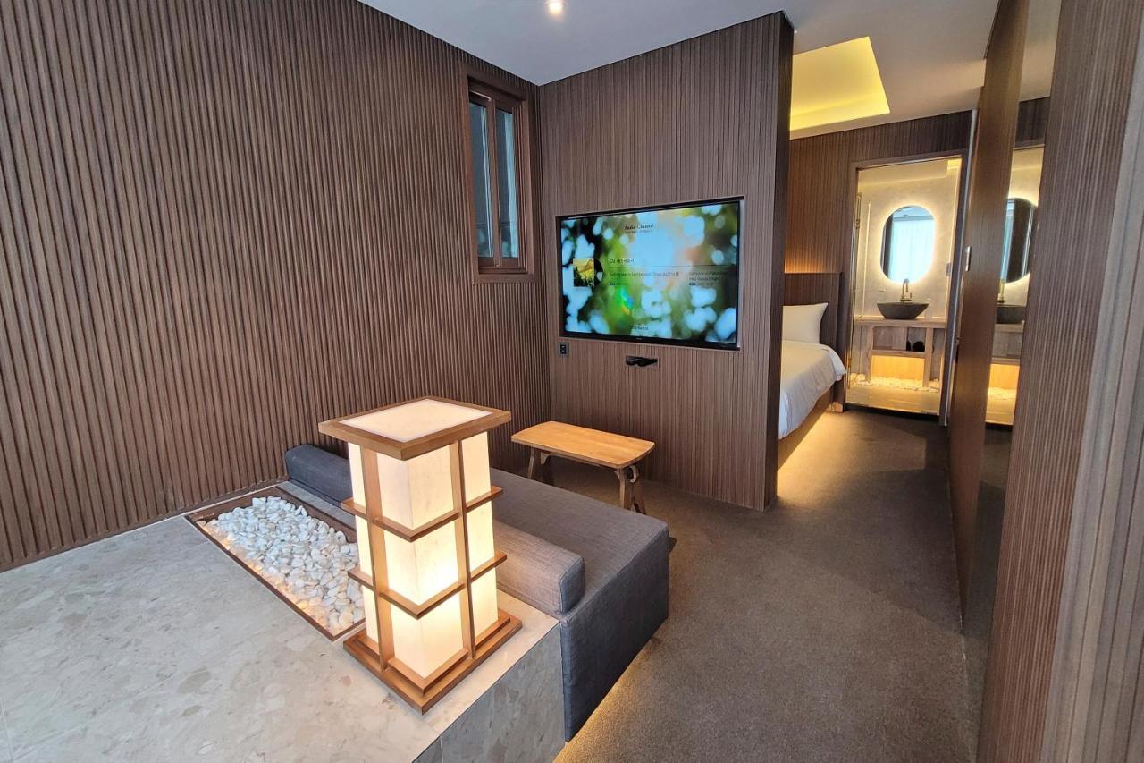Uh Suite The Myeongdong 首爾 外观 照片