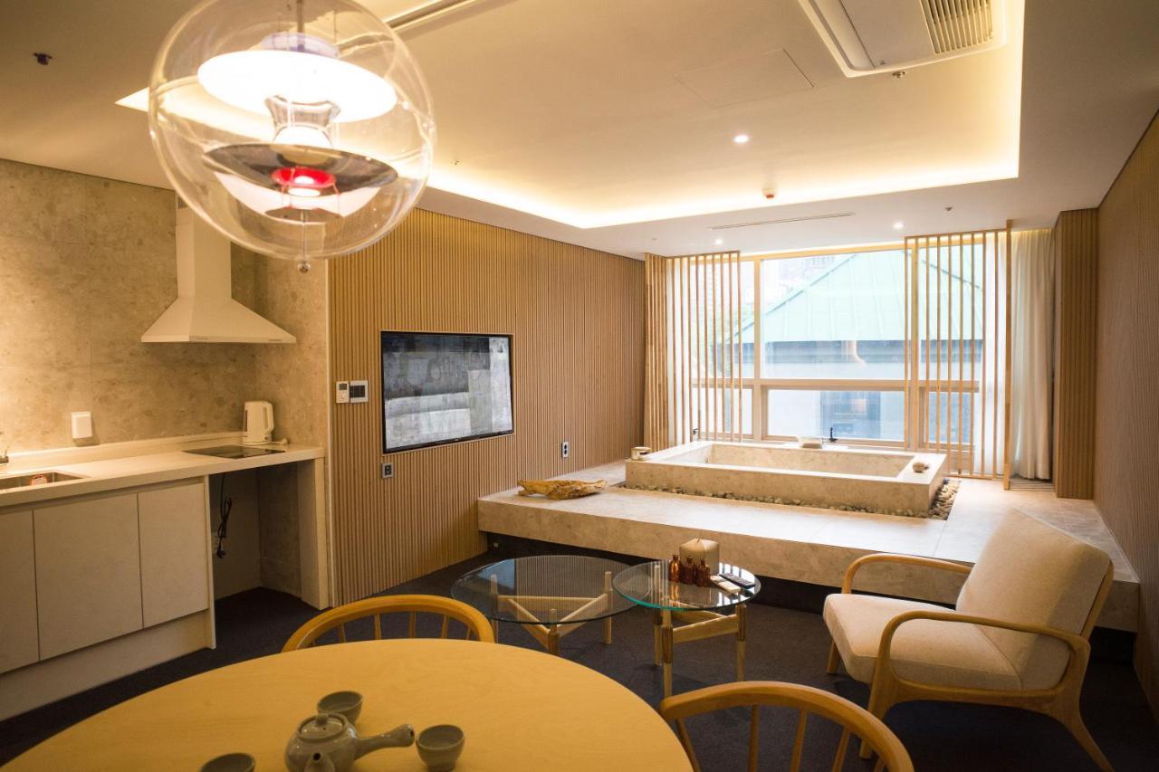 Uh Suite The Myeongdong 首爾 外观 照片