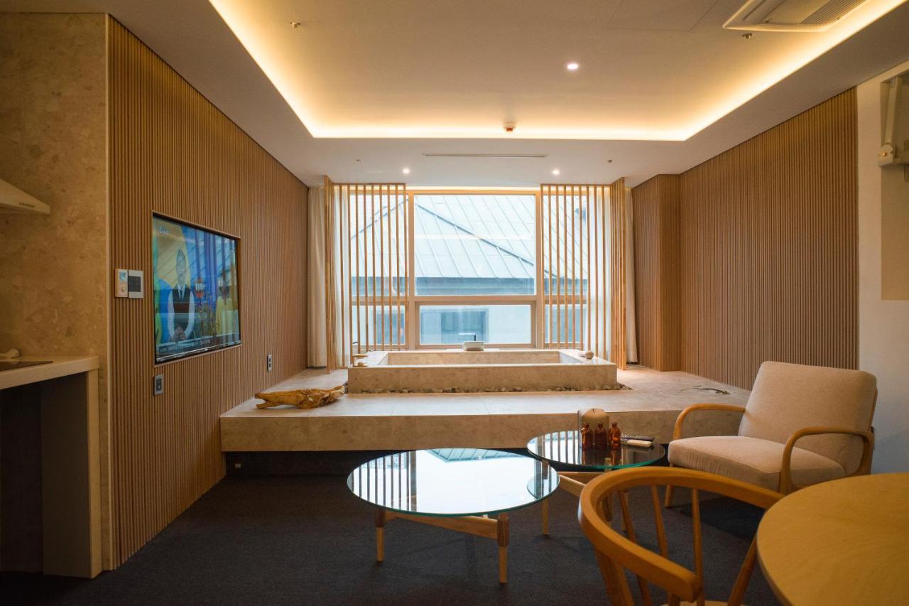 Uh Suite The Myeongdong 首爾 外观 照片