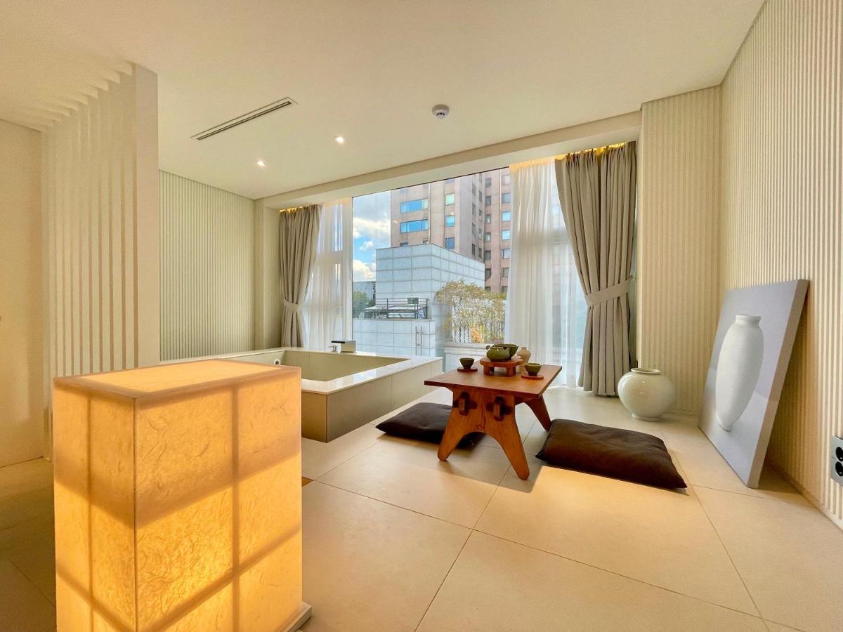 Uh Suite The Myeongdong 首爾 外观 照片