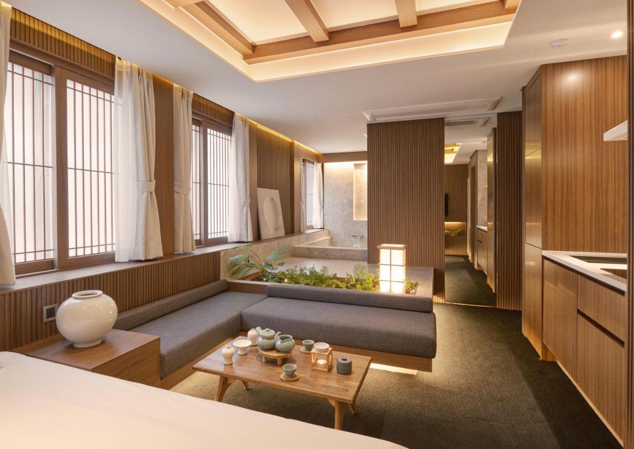 Uh Suite The Myeongdong 首爾 外观 照片