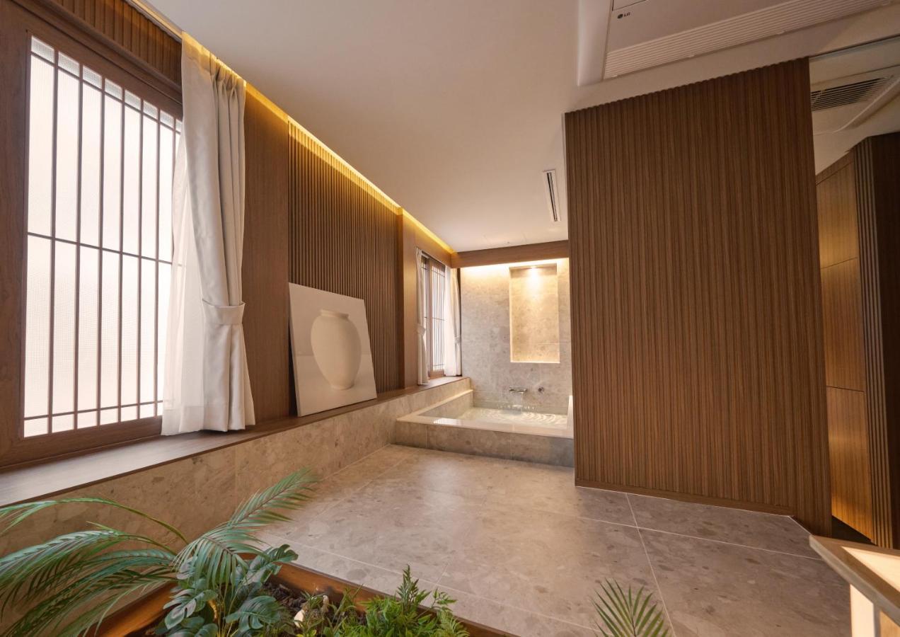 Uh Suite The Myeongdong 首爾 外观 照片